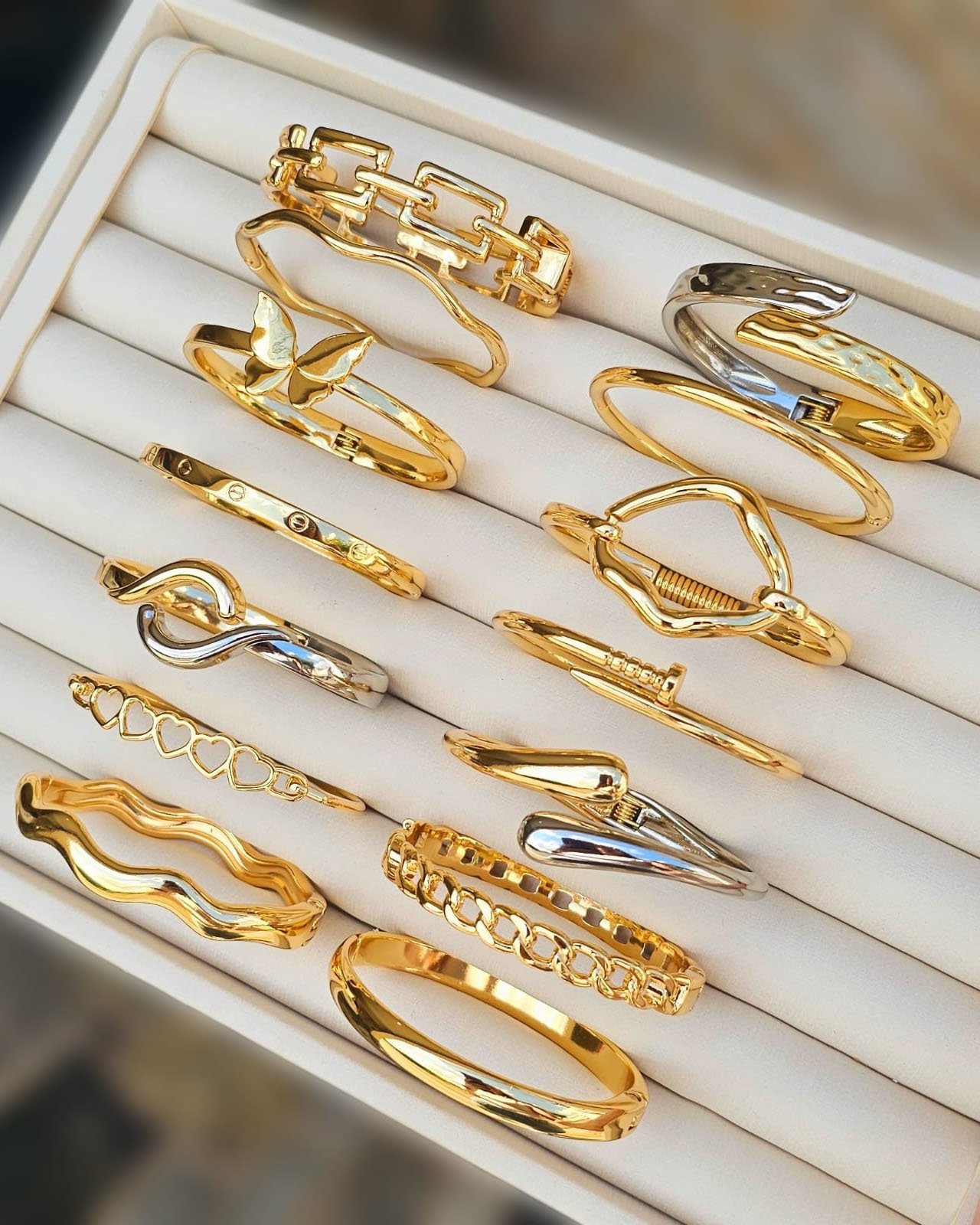 PULSEIRA BRACELETE ONDULADO