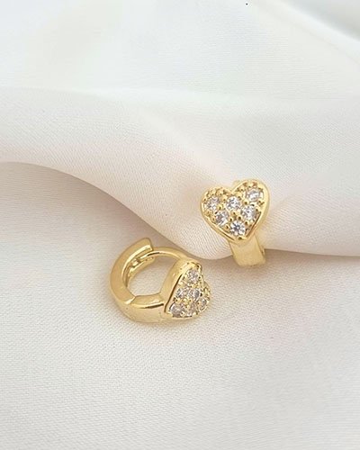 BRINCO ARGOLINHA CORAÇÃO 3 FURO COM ZIRCONIAS
