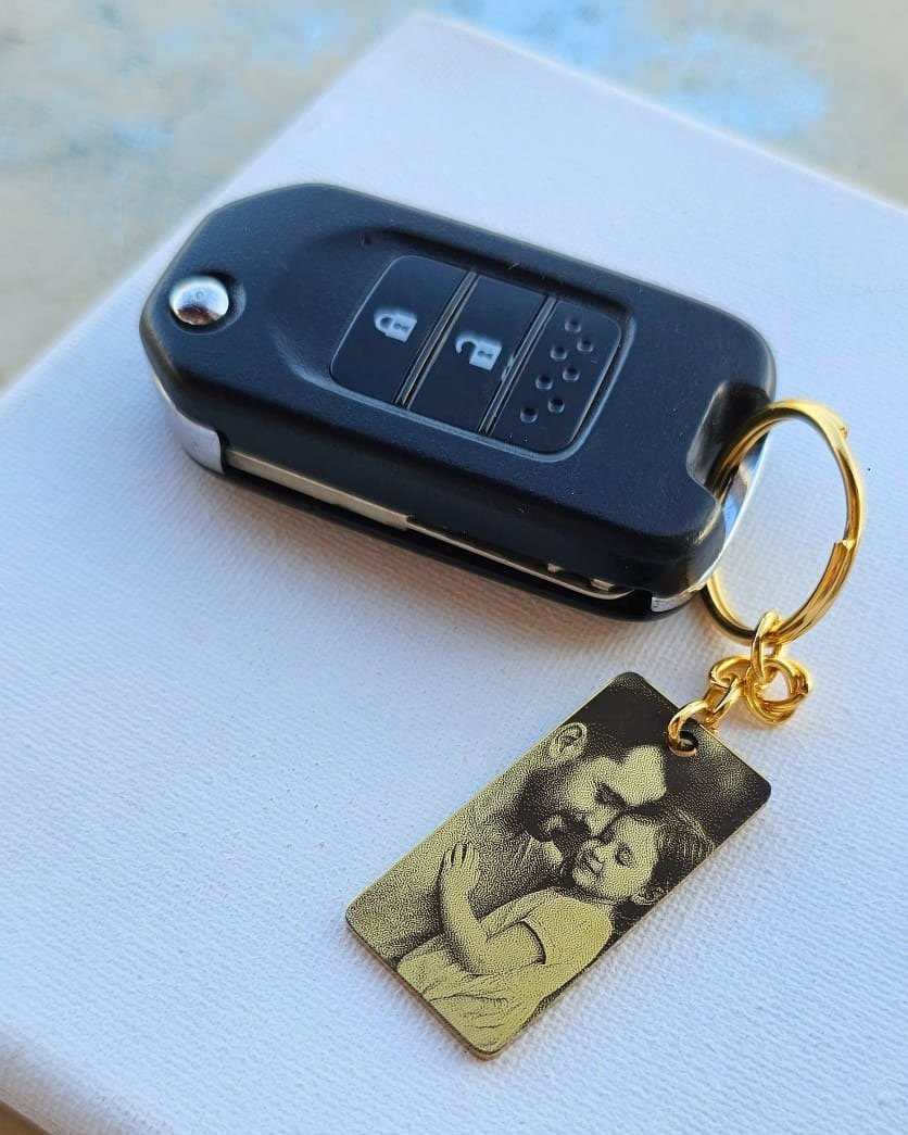 CHAVEIRO RET. PERSONALIZADO INOX E AÇO DOURADO