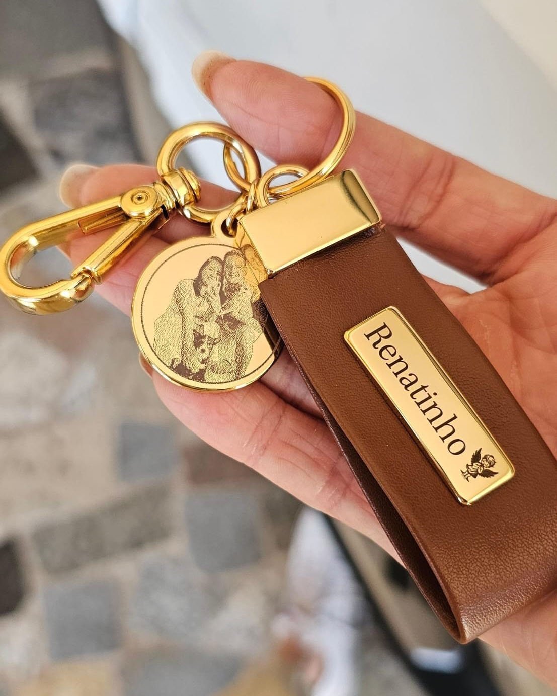 CHAVEIRO COURO MEDALHA E PLAQUINHA PERSONALIZADO