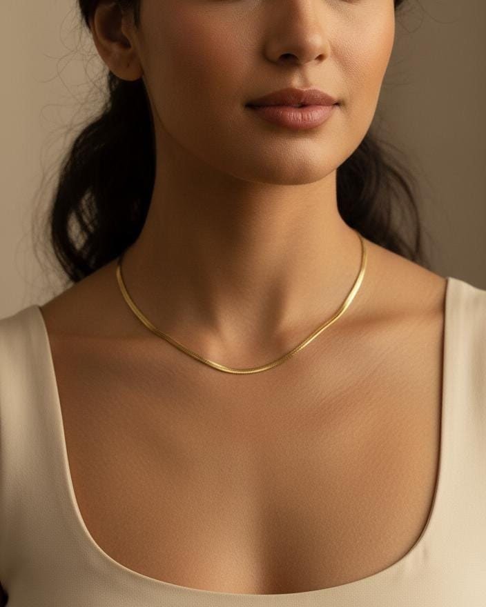 COLAR FITA 3MM AÇO DOURADO